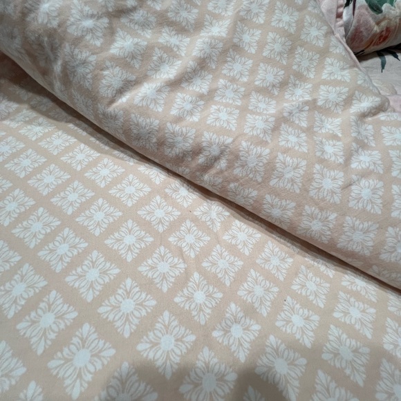 Source Unknown Floral 3pc Comforter Set in Pink and Cream - Picture 6 of 7